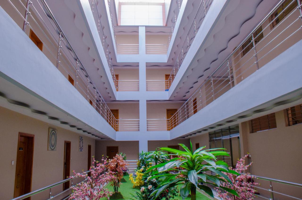 Hotel Platinum Kinshasa Extérieur photo