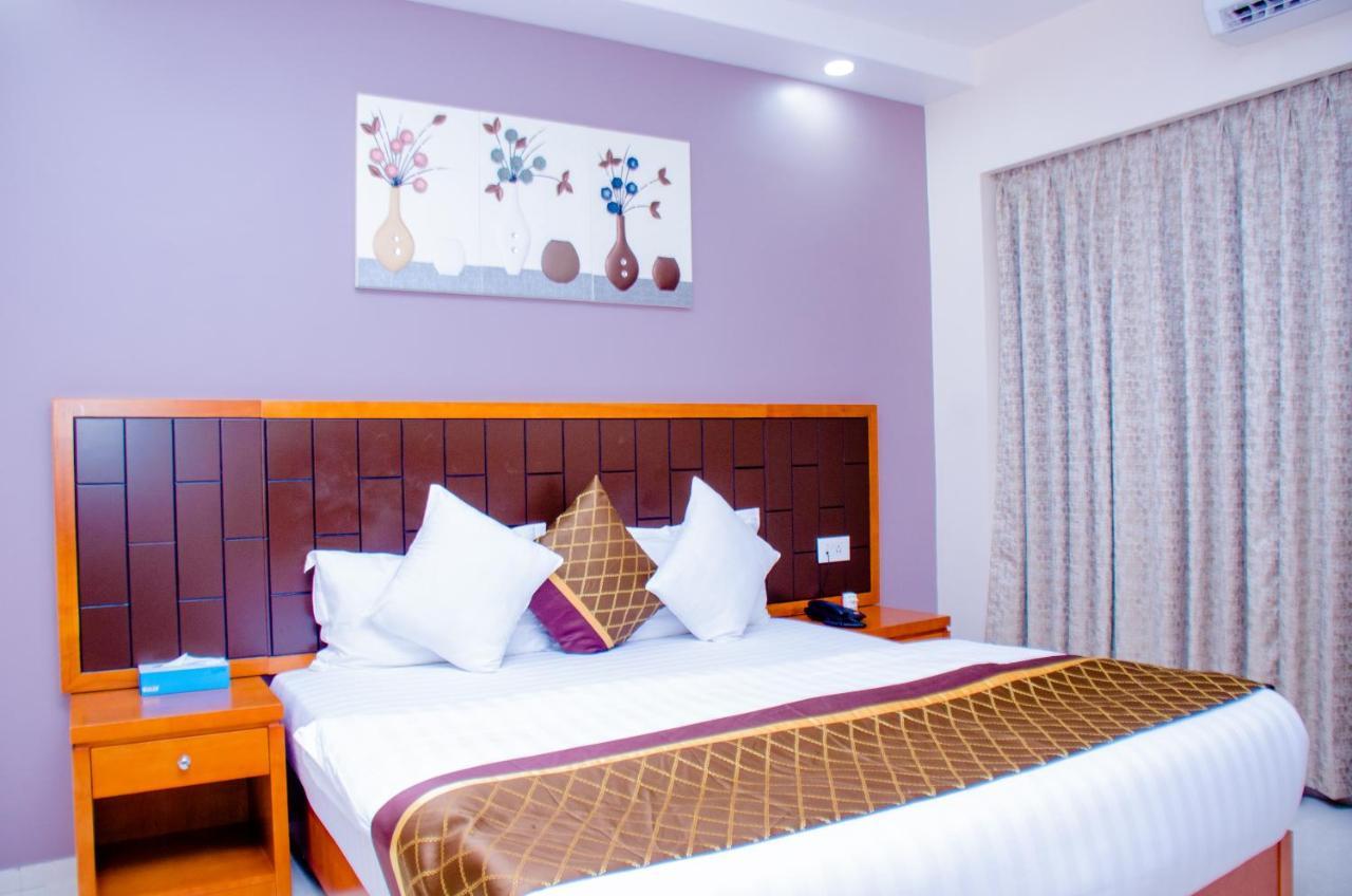 Hotel Platinum Kinshasa Extérieur photo