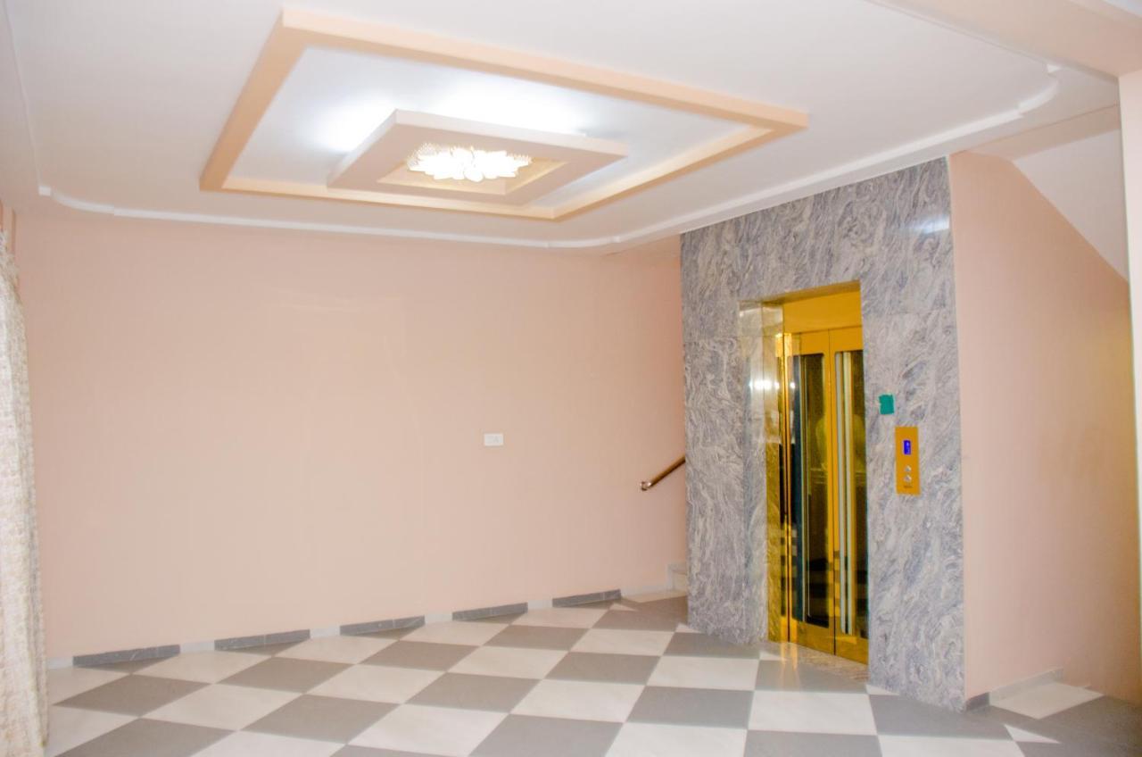 Hotel Platinum Kinshasa Extérieur photo
