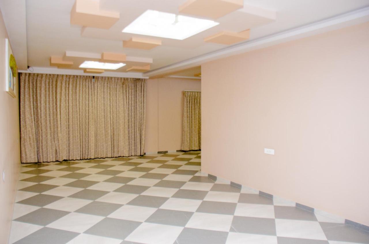 Hotel Platinum Kinshasa Extérieur photo